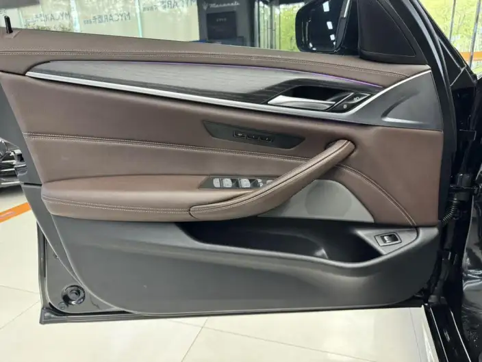 BMW 5 Series 2023 Model 530Li Leading Model Luxury Set – фото 7