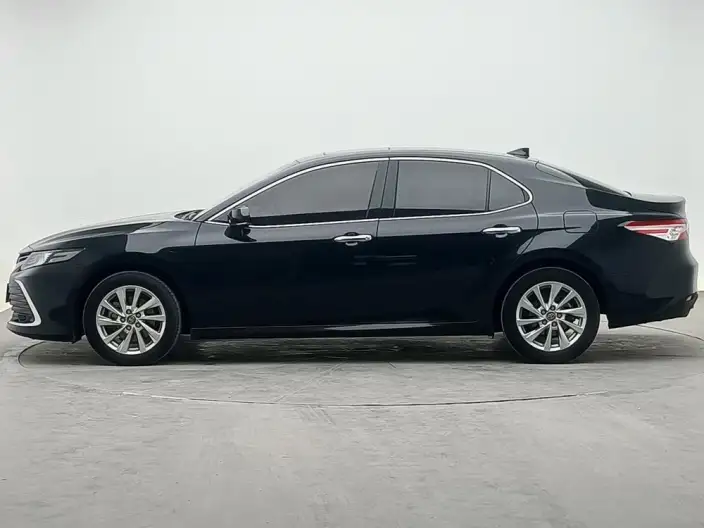 Toyota Camry 2022 Model 2.0G Deluxe Edition – фото 4
