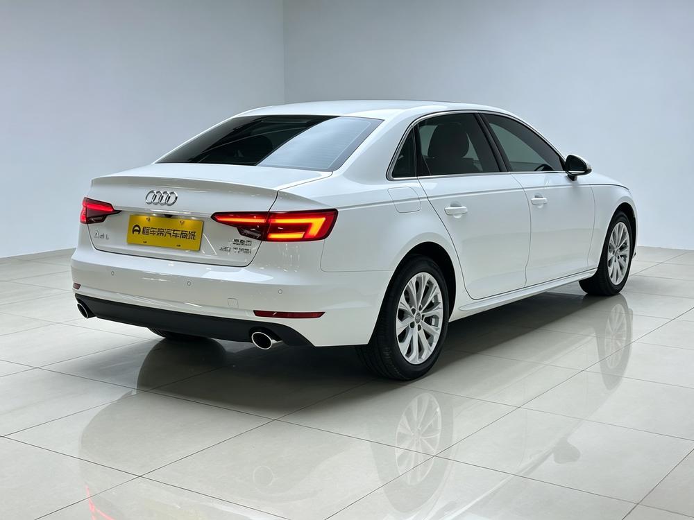 Audi A4L 2017 Plus 40 TFSI Entry – фото 7