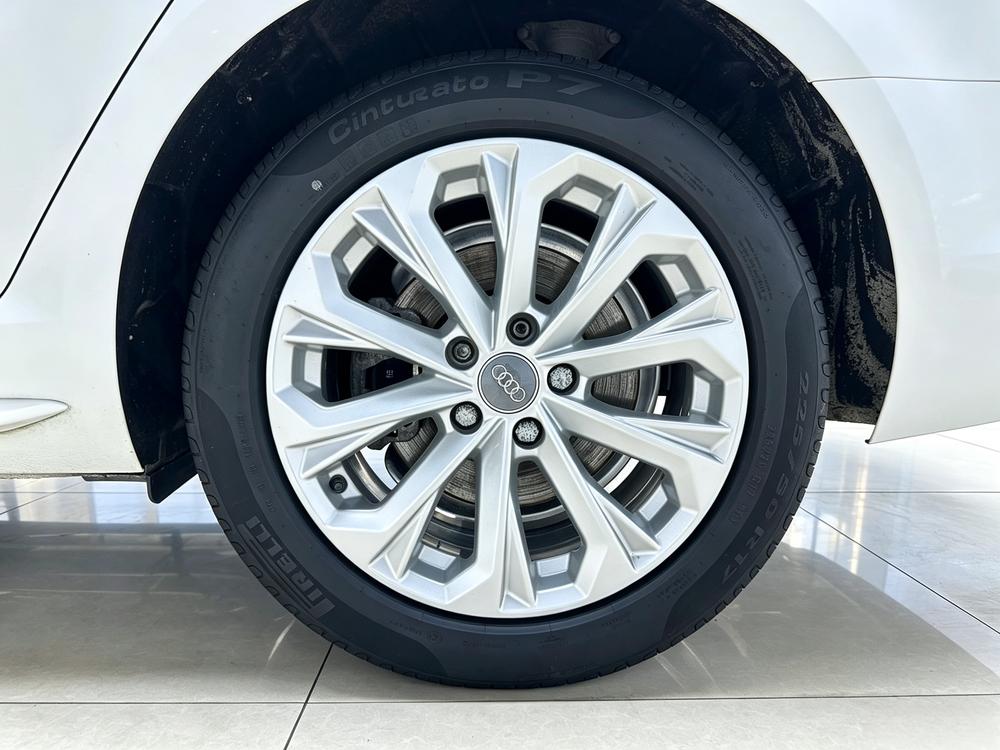 Audi A4L 2017 Plus 40 TFSI Entry – фото 9