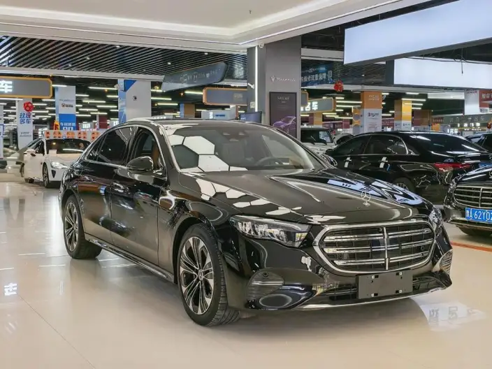 Mercedes-Benz E-Class 2025 Model E 300 L Luxury Model sedan – фото 3