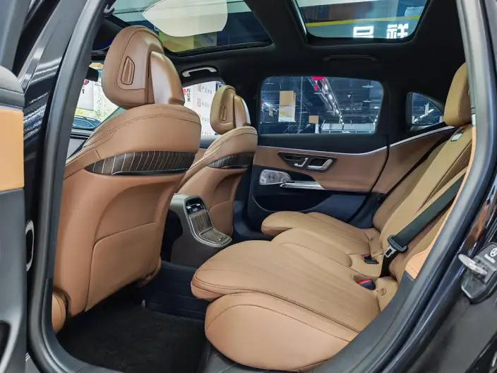 Mercedes-Benz E-Class 2025 Model E 300 L Luxury Model sedan – фото 9
