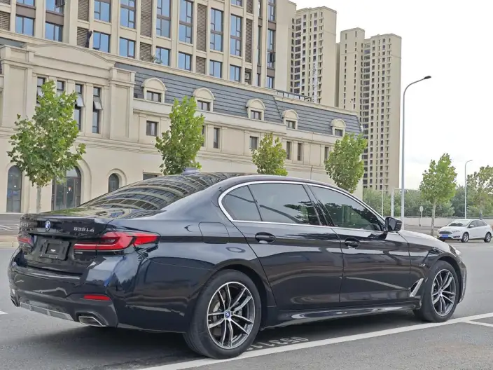 BMW 5 Series PHEV 2022 Model Facelift 535Le Pioneer Edition M Sports Set – фото 6