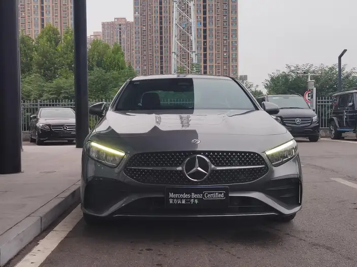Mercedes-Benz A-class 2023 Model A 200 L Sports sedan Fashion Edition – фото 2