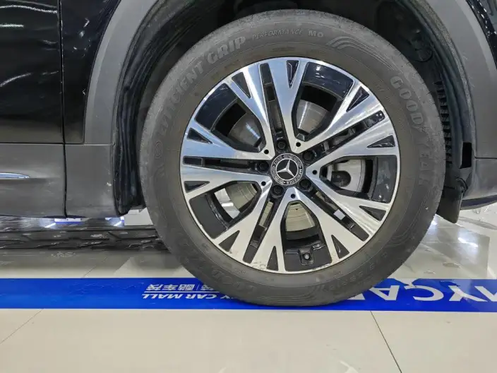 Mercedes-Benz GLB 2024 Model GLB 220 Dynamic Model – фото 8
