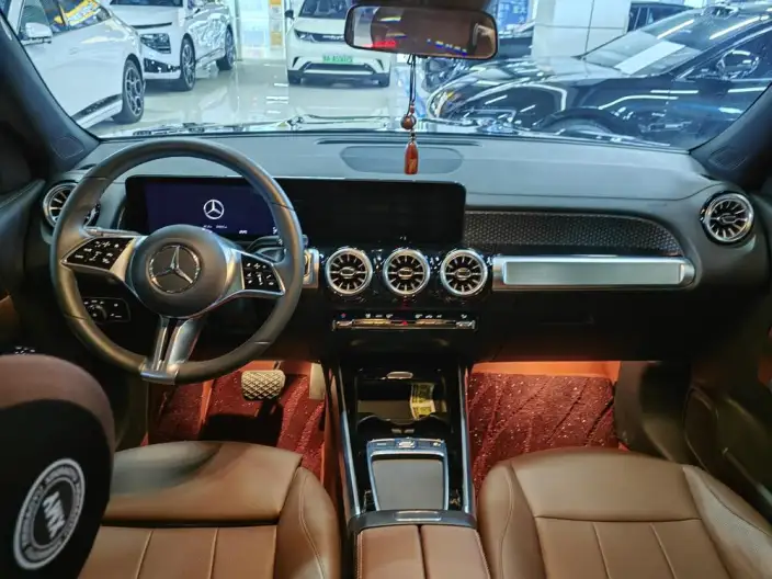 Mercedes-Benz GLB 2024 Model GLB 220 Dynamic Model – фото 10