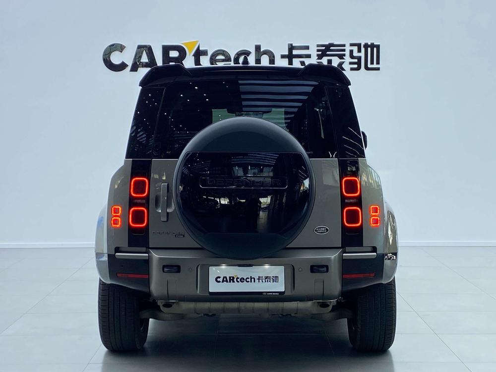 Land Rover De f ender 2022 110 P400 X-DYNAMIC HSE