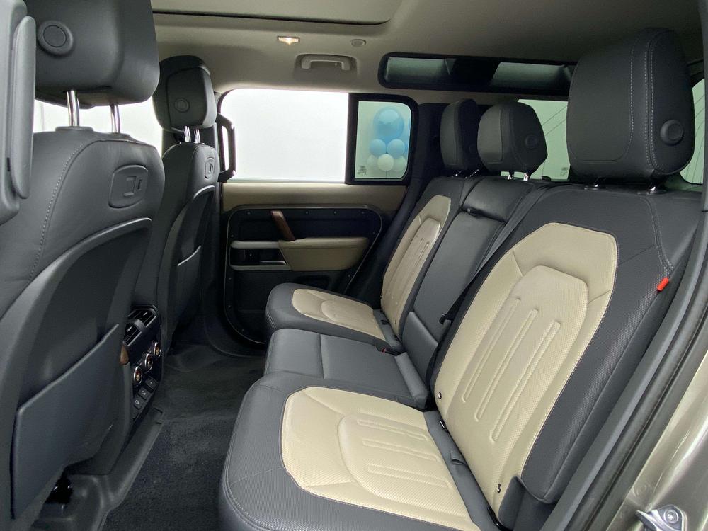 Land Rover De f ender 2022 110 P400 X-DYNAMIC HSE – фото 35