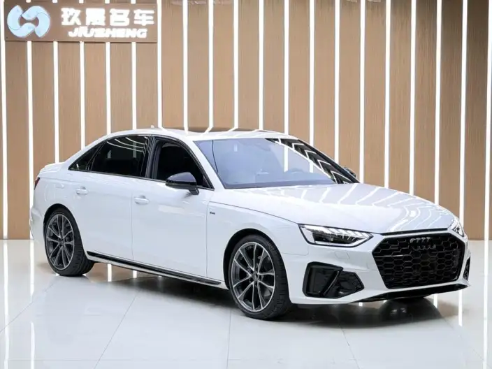 Audi A4 L 2023 Model 40 TFSI quattro Luxury Dynamic Model
