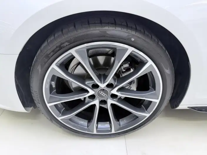 Audi A4 L 2023 Model 40 TFSI quattro Luxury Dynamic Model – фото 9