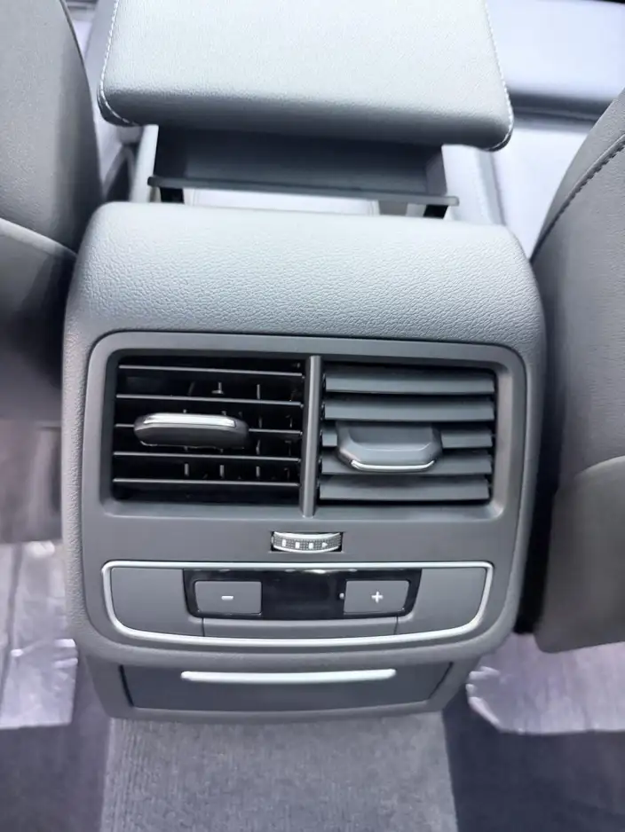 Audi A4 L 2023 Model 40 TFSI quattro Luxury Dynamic Model – фото 10