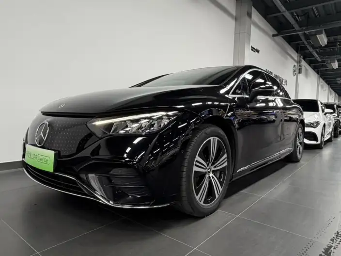 Mercedes-Benz EQE 2022 Model EQE 350 Deluxe Edition – фото 1