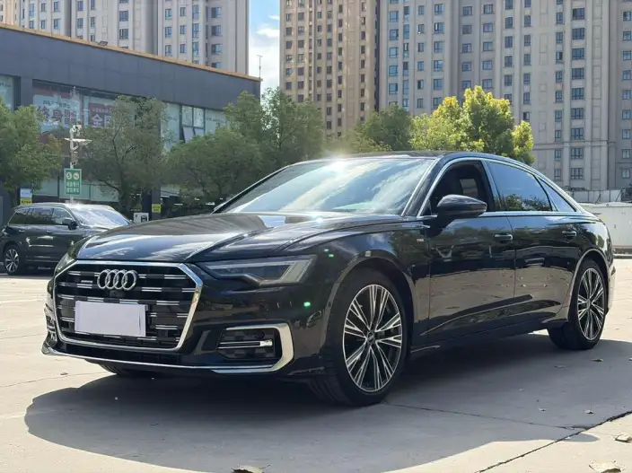 Audi A6L 2023 Model 45 TFSI quattro Exclusive Dynamic Model