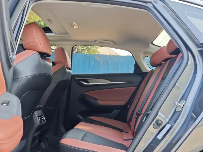 Changan Eado 2023 Model PLUS Changxiang Edition Blue whale NE 1.4T GDI DCT Noble Model – фото 8