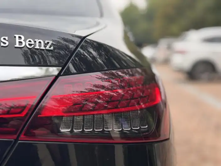 Mercedes-Benz E-Class 2023 Model E 260 L Sports sedan – фото 8