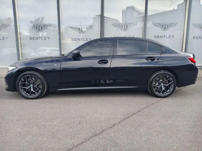 BMW 3 Series 2025 Model 330Li M Sports Night Set – фото 3