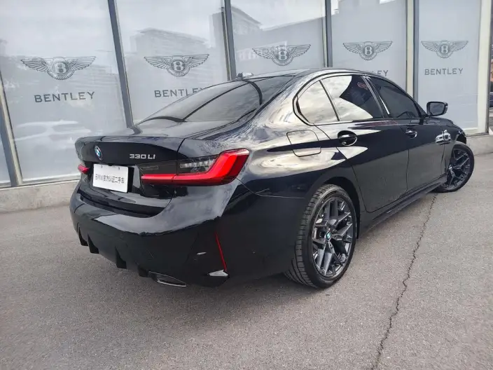 BMW 3 Series 2025 Model 330Li M Sports Night Set – фото 5