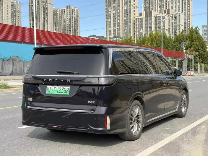 VOYAH Dreamer PHEV 2024 Model Ultra-long Endurance Ultimate Edition – фото 6