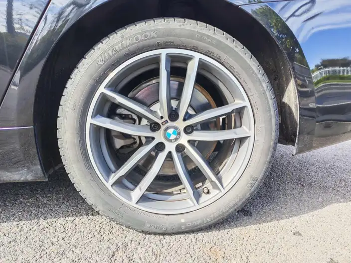 BMW 5 Series 2022 Model Facelift II 525Li M Sports Set – фото 9