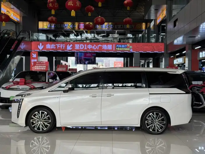 GAC Trumpchi E8 PHEV 2024 Model 2.0ATK 150km MAX Edition