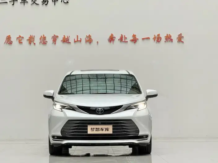 Toyota Sienna 2023 Model Hybrid 2.5L Comfort Edition – фото 2