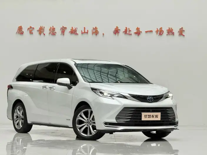Toyota Sienna 2023 Model Hybrid 2.5L Comfort Edition – фото 3