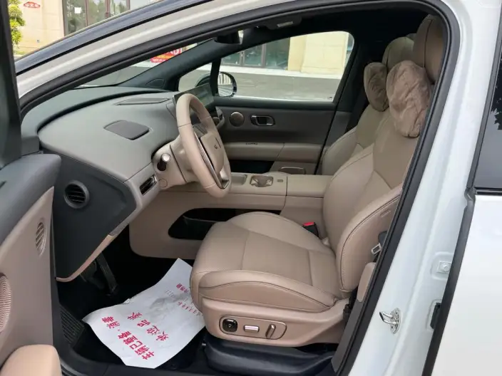Li Auto i6 2025 Model 4WD Standard Edition – фото 8