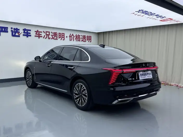 Hongqi H5 2024 Model 2.0T Automatic Flag Enjoy Edition