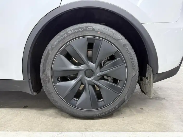 Model Y 2024 Model Long Battery Life Pro All-wheel drive version – фото 9