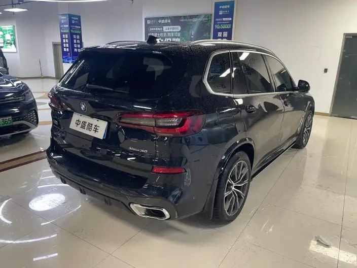 BMW X5 2022 Model xDrive 30Li Exclusive Model M Sports Set – фото 4