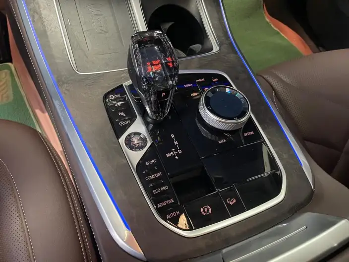 BMW X5 2022 Model xDrive 30Li Exclusive Model M Sports Set – фото 7