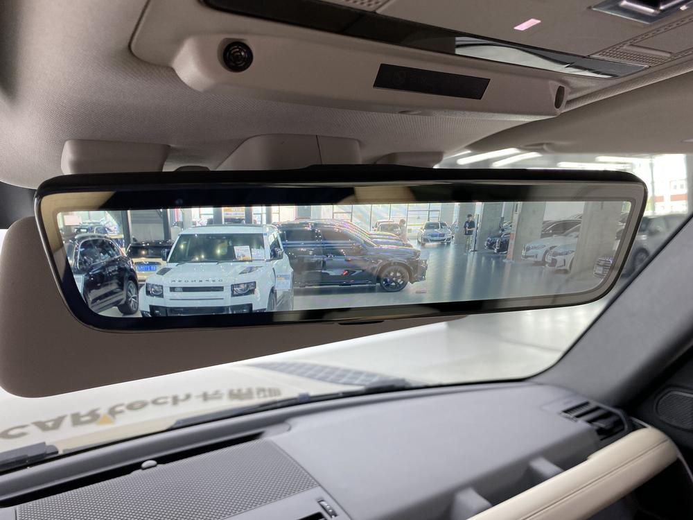 Land Rover De f ender Модель 2020 года 110 P400 HSE – фото 9