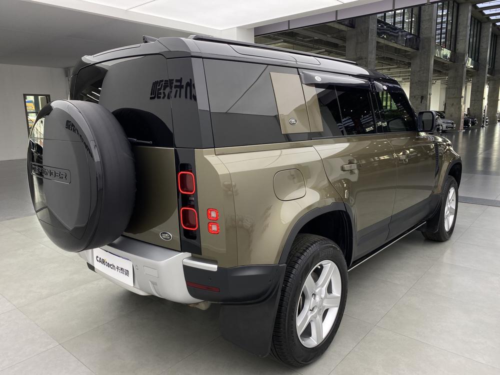 Land Rover De f ender Модель 2020 года 110 P400 HSE – фото 10