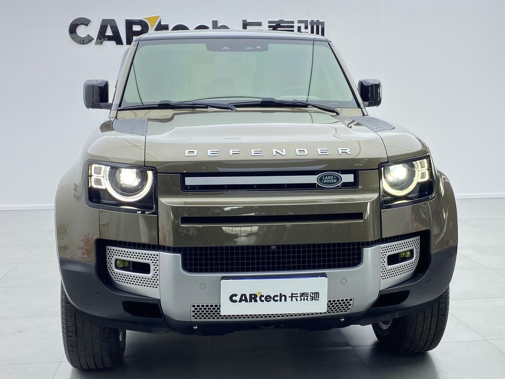 Land Rover De f ender Модель 2020 года 110 P400 HSE – фото 11