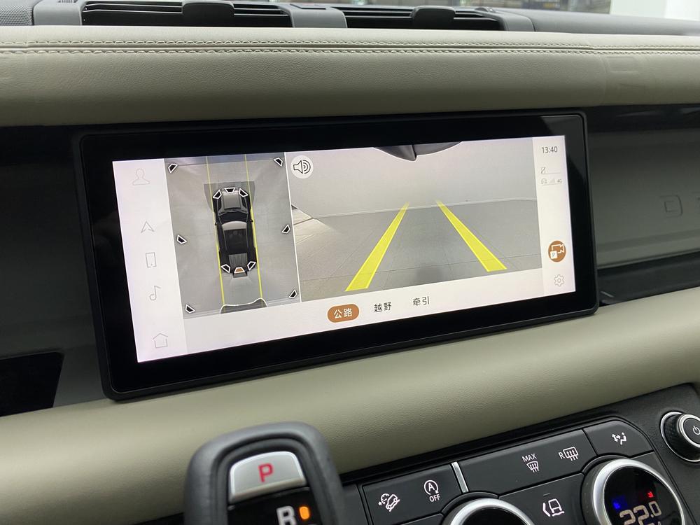 Land Rover De f ender Модель 2020 года 110 P400 HSE – фото 14