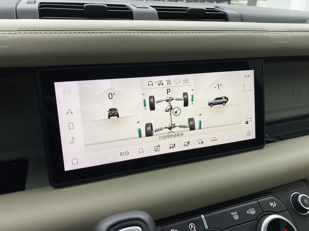 Land Rover De f ender Модель 2020 года 110 P400 HSE – фото 15
