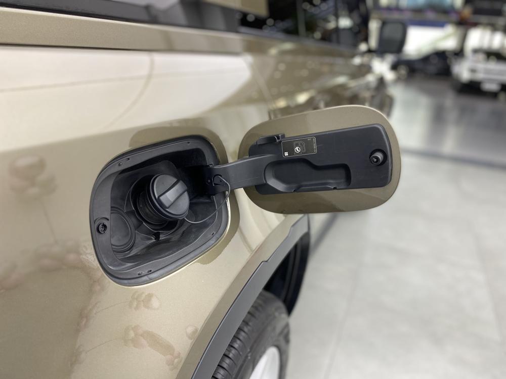 Land Rover De f ender Модель 2020 года 110 P400 HSE – фото 21