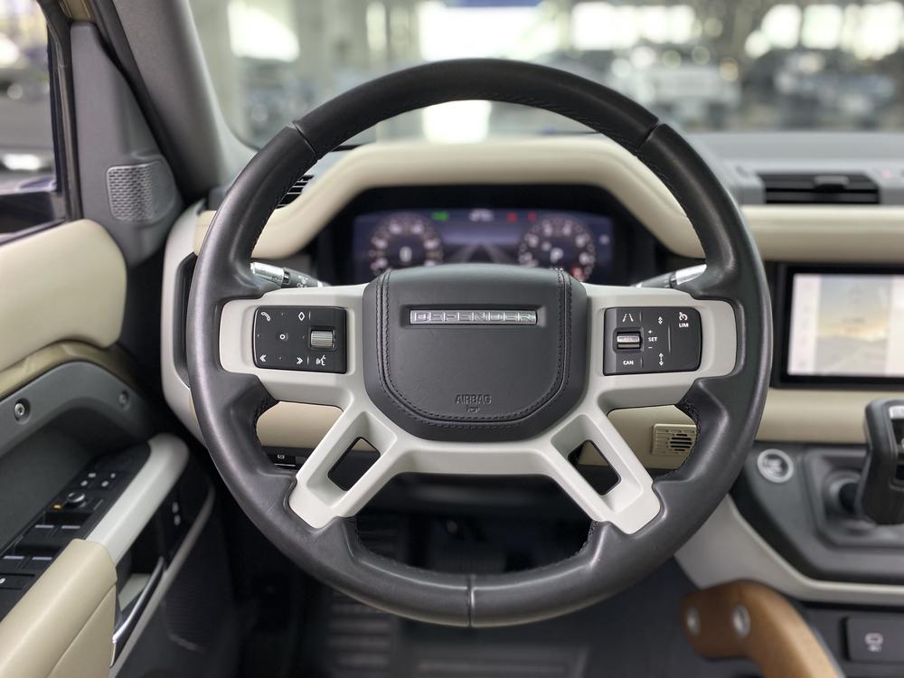 Land Rover De f ender Модель 2020 года 110 P400 HSE – фото 25