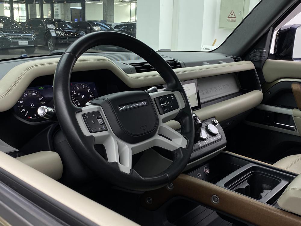 Land Rover De f ender Модель 2020 года 110 P400 HSE – фото 28