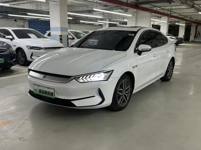Qin Plus EV 2021 Model 500KM Luxury Model – фото 1
