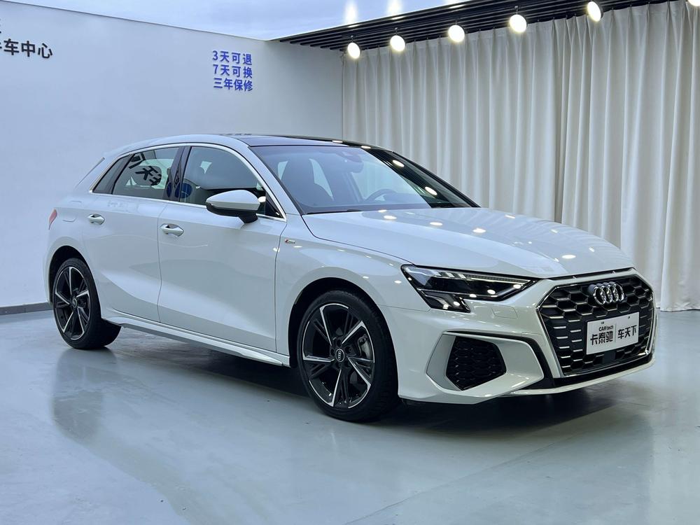 Audi A3 2023 Sportback 35 TFSI Stylish Sportback – фото 3