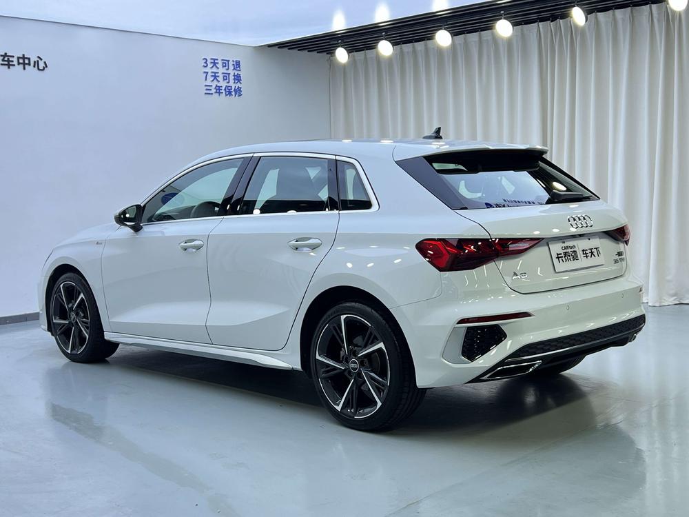 Audi A3 2023 Sportback 35 TFSI Stylish Sportback – фото 4
