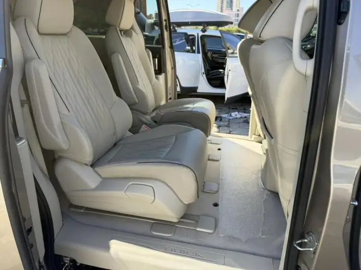 Buick GL8 2022 Model Facelift Business class 652T Luxury Model