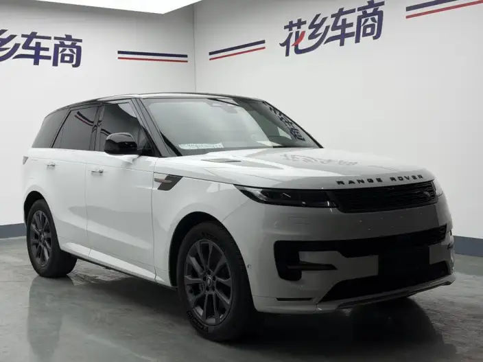 Range Rover Sport 2023 Model 3.0 L6 DYNAMIC SE