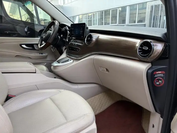 Mercedes-Benz V-Class 2022 Model V 260 L Long wheelbase Premium Edition – фото 10