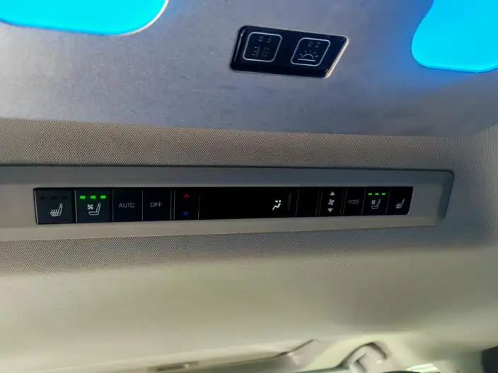Toyota Sienna 2023 Model Hybrid 2.5L Comfort Edition – фото 8