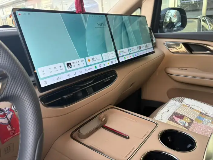 HONGQI HQ9 PHEV 2026 Model 4WD Deluxe Edition – фото 10