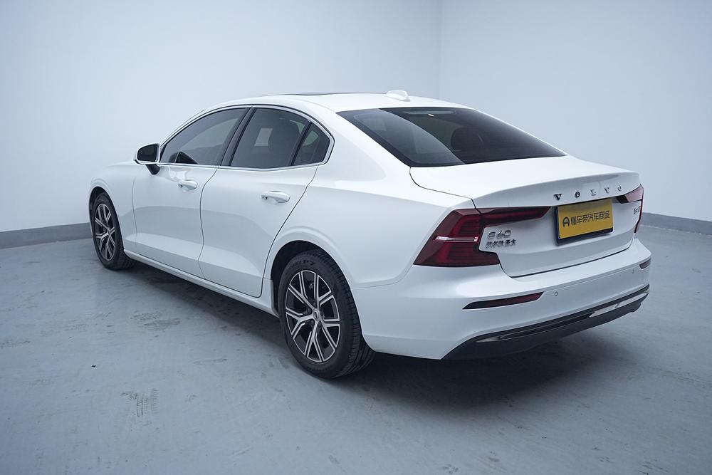 Volvo S60 2024 B4 B4 Smart Luxury – фото 5