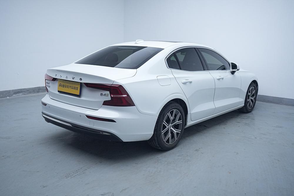 Volvo S60 2024 B4 B4 Smart Luxury – фото 7