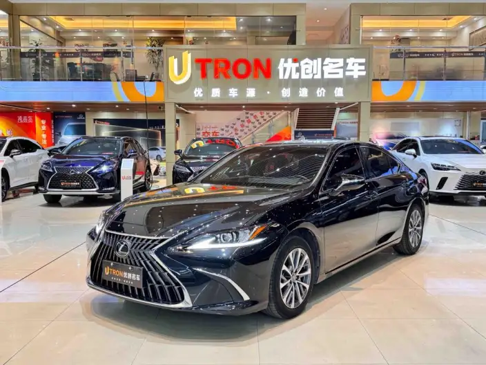 Lexus ES 2021 Model 200 Superior Edition